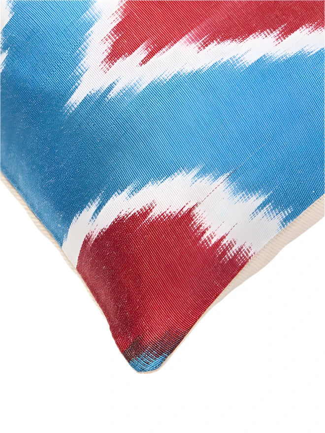 Les Ottomans' Kleine Zijdeachtige Marshal Abstracte Kussenhoes - Blauw &amp; Rood